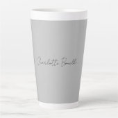 Minimale handgeschreven scriptnaam grijs latte mok (Voorkant)
