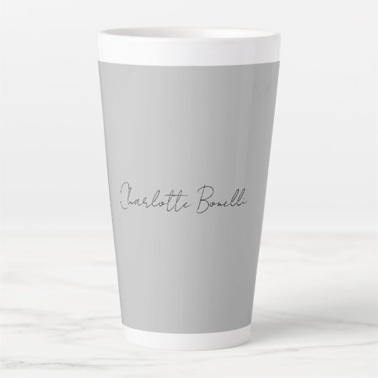 Minimale handgeschreven scriptnaam grijs latte mok (Voorkant)