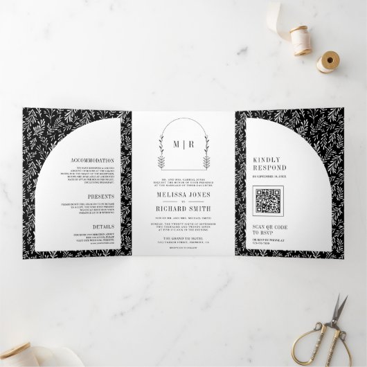 Minimale lijn Art Leaf Arch Zwart-wit bruiloft Drieluik Uitnodiging (Binnen)