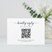 Minimale Marine Blauw Floral Monogram QR Code Brui RSVP Kaartje (Staand voorkant)