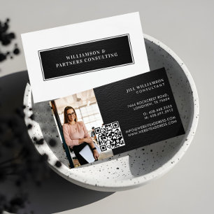 Minimale Moderne Elegante Zwarte Leren Foto QR-cod Visitekaartje