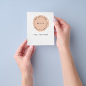 Minimale moderne koraalzout- en spa-brochures flyer (Hand)