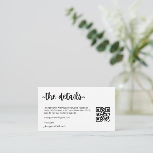 Minimale moderne RSVP-code met details QR-code Informatiekaartje (Staand voorkant)