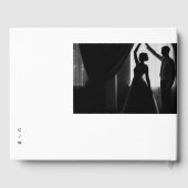 Minimale moderne typografie Fotobruiloft Gastenboek (Achterkant)