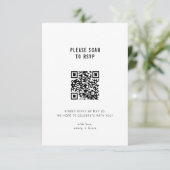 Minimale moderne zwarte online QR-code bruiloft RSVP Kaartje (Staand voorkant)