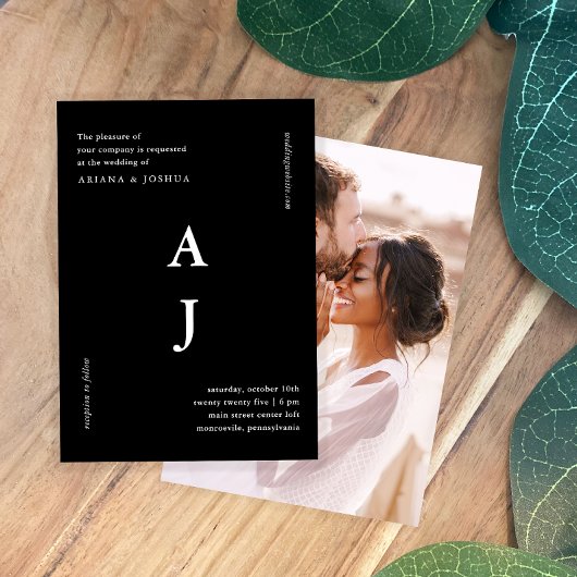 Minimale Monogram Foto Weddenschap Zwart-wit Kaart