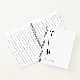 Minimale Monogram Zwarte en Witte Aangepaste Naam Notitieboek