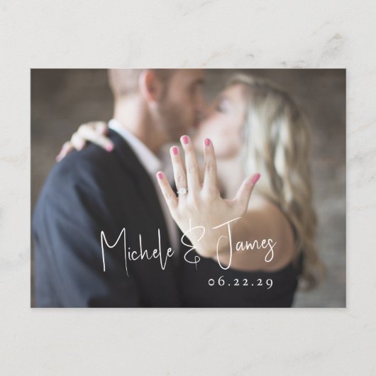 Minimale Script Typografie Foto Bruiloft RSVP Uitnodiging Briefkaart (Voorkant)