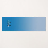 Minimale Sky Blue Gradient Monogram Script naam Yogamat (Voorkant (horizontaal))