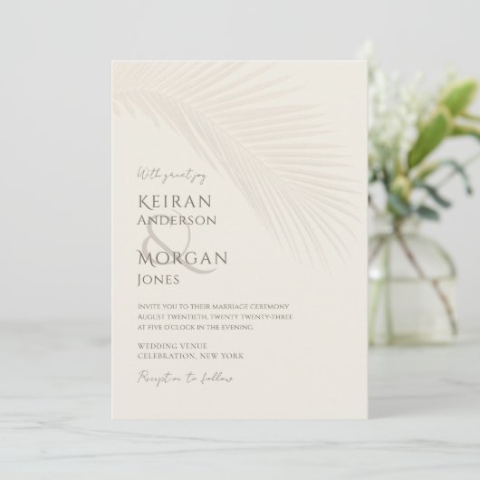 Minimale tropische palm Leaf Boho Beach Wedding Kaart (Staand voorkant)