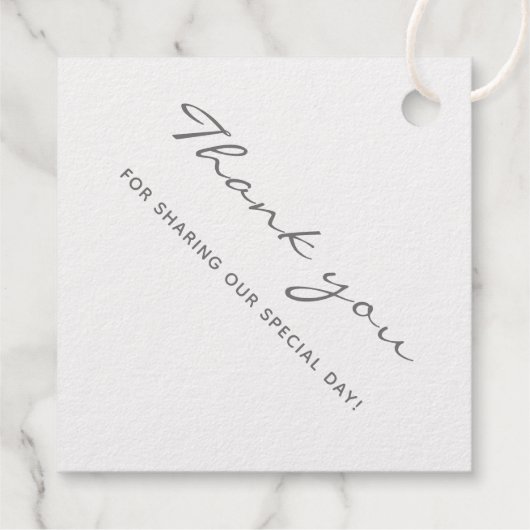 Minimale typografie zwart-witbruiloft bedankjes labels (Achterkant)