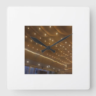 Minimale woonkamer wandklok vierkante klok