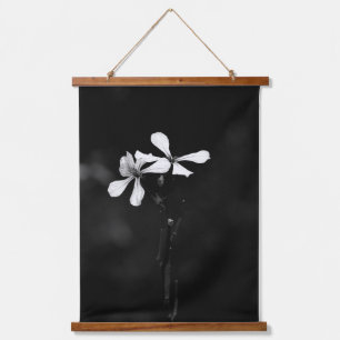 Minimale zwart-wit bloemen hangend wandkleed