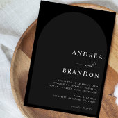 Minimale zwarte boog en QR-code in één bruiloft Kaart