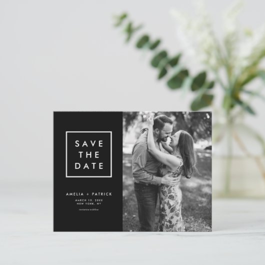 Minimale zwarte en witte foto Opslaan Datum Aankondigingskaart (Staand voorkant)