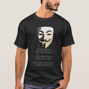 Minimale zwarte t-shirt met anoniem masker