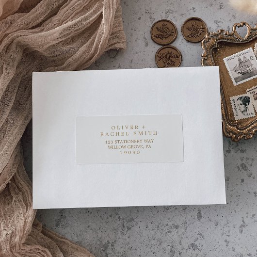Minimaliserende Gold Typography Guest Adresetikett Sticker