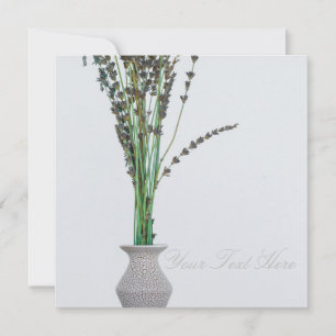 Minimalisme de vase de lavande Votre carte à plat 