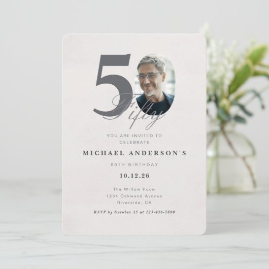 Minimalist 50th Year Birthday Invitation (Debout devant)