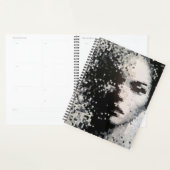 Minimalist black and white pixel portrait planner  (Devant avec enveloppe)