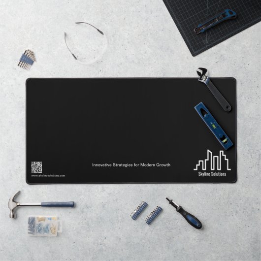 Minimalist Branded Dark Black and White Desk Mat (Poste de travail)