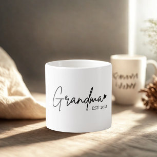 Minimalist Grandma EST   Nieuw oma cadeau Espresso Kop