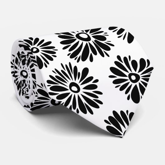 Minimalist Groovy Black and White Daisy Flowers Stropdas (Opgerold)