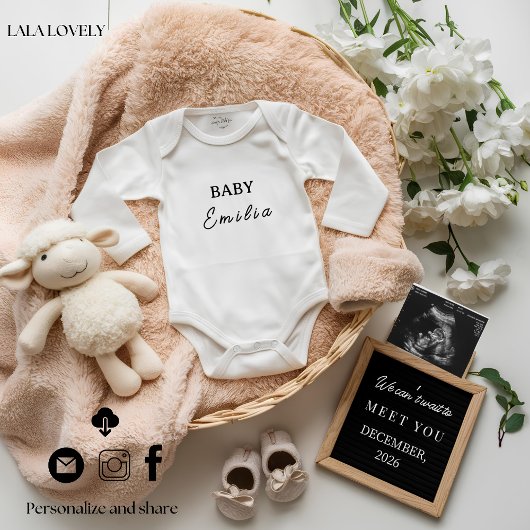 Minimalist neutral pregnancy announcement card aankondiging