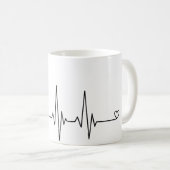 Minimalist Nurse Heartbeat Line Art Mug (Devant droit)
