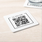 Minimalist QR Code Scan Me Business Vierkante Kartonnen Onderzetter (Schuin)