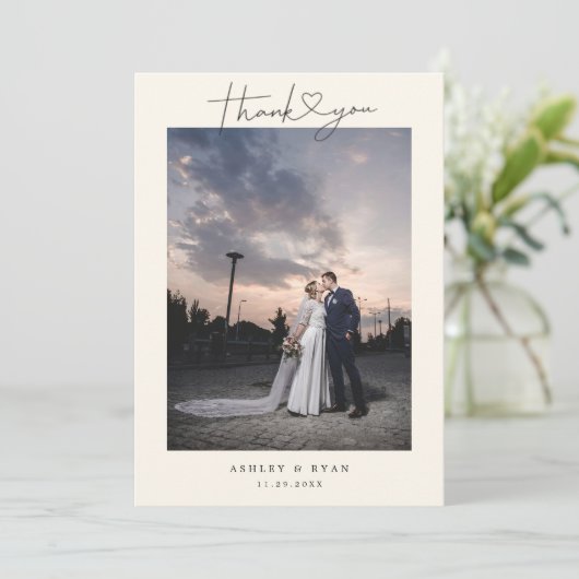 Minimalist Simple Script with Heart Wedding Photo Bedankkaart (Staand voorkant)