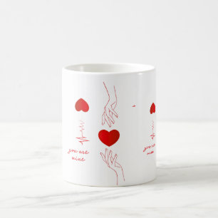 Minimaliste Mug Love Cœur et Mains – Romantique