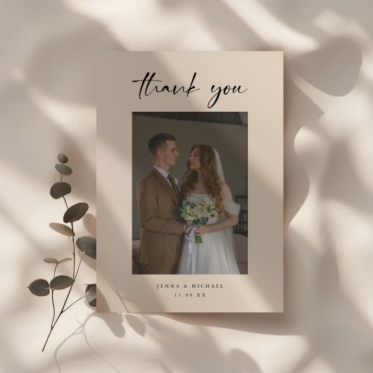 Minimalistic Modern Beige Script Wedding Photo Bedankkaart