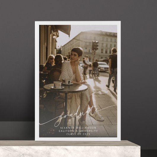 Minimalistisch Afstuderen van de Band van het Manu Aankondiging