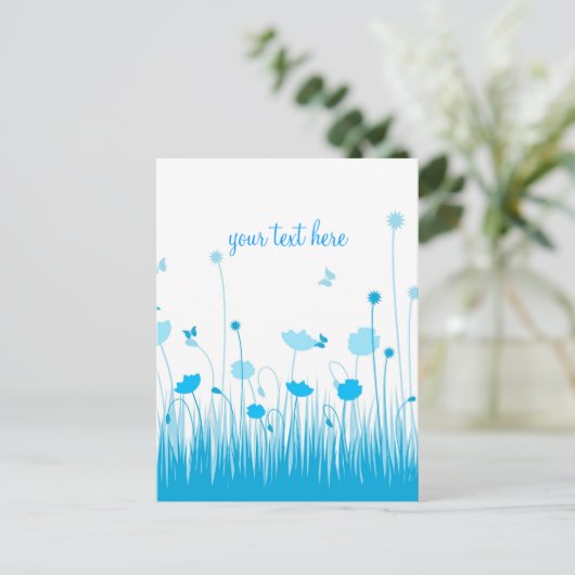 Minimalistisch blauw en wit klaprozen weide script briefkaart (Staand voorkant)