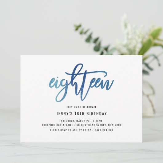 Minimalistisch blauw Folie 18e uitnodiging op zate (Staand voorkant)