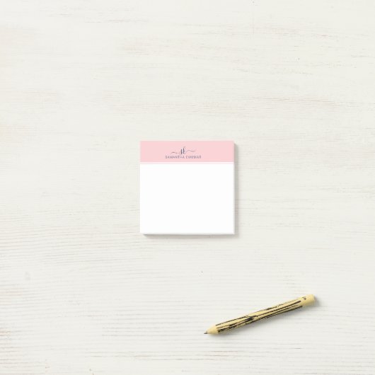 Minimalistisch Bleek Roze Modern Monogram Post-it® Notes (Op bureau)