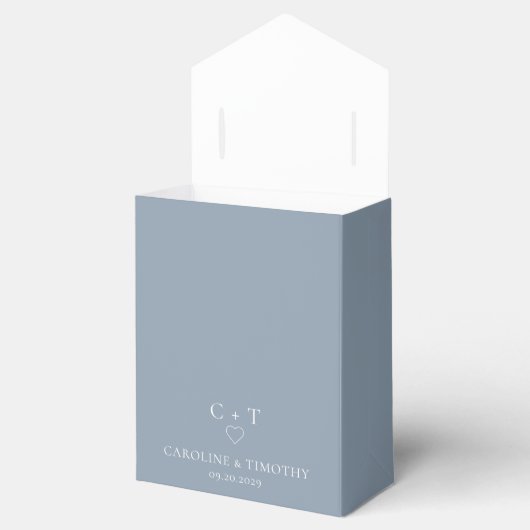 Minimalistisch Dusty Blue Monogram Initiaal Bruilo Bedankdoosjes (Geopend)