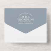Minimalistisch Eenvoudig Stusty Blue Monogram RSVP All In One Uitnodiging (Achterkant)