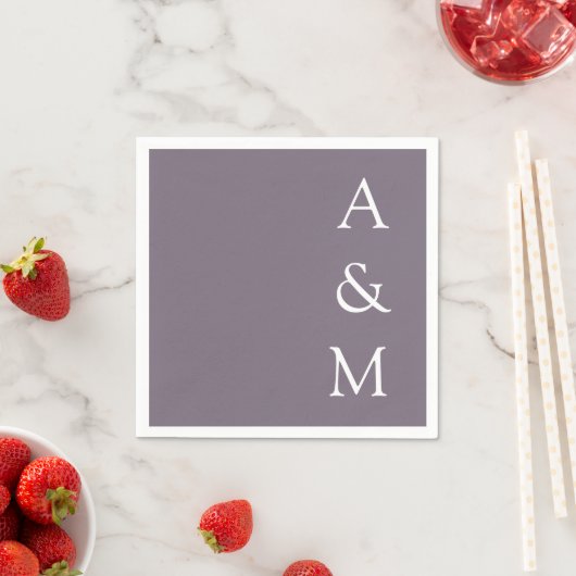 Minimalistisch gebold monogram Boho Dusty Paarse b Servet (Insitu)