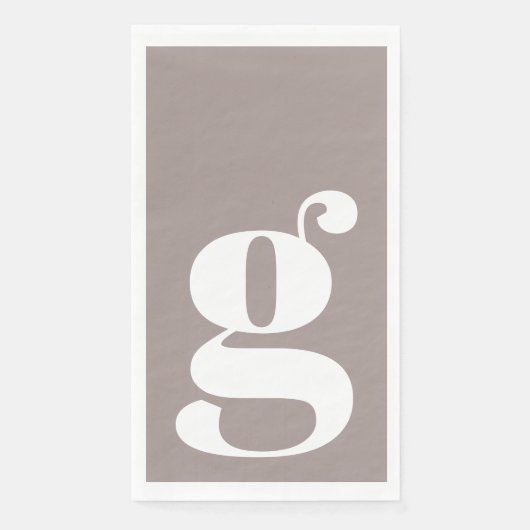 Minimalistisch gemerkte initiaal in taupe bruin servet (Voorkant)
