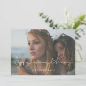 Minimalistisch handgeschreven Happy Everything Fot Feestdagenkaart (Staand voorkant)