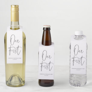 Minimalistisch Handgeschreven Schrift Ons Eerste Flessenhanger