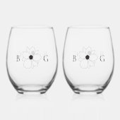 Minimalistisch handgetekend wildbloemenmonogram vo wijnglas zonder voet (Voorkant)