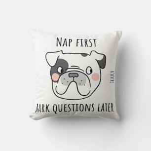 Minimalistisch hondenhumorontwerp in neutrale tint kussen
