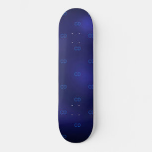 Minimalistisch initiaal van marineblauw monogram skateboard