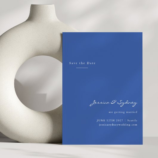 Minimalistisch modern blauw script bewaar de datum briefkaart