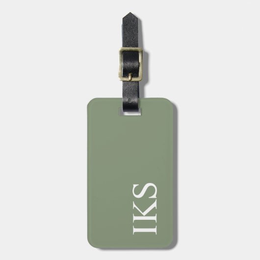 Minimalistisch modern Sage Green en White Monogram Bagagelabel (Voorkant verticaal)