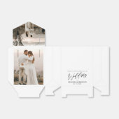 Minimalistisch modern script bruiloft foto's voor  bedankdoosjes (Uitgevouwen)