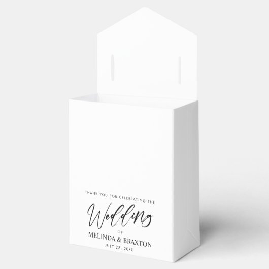 Minimalistisch modern script bruiloft foto's voor  bedankdoosjes (Geopend)